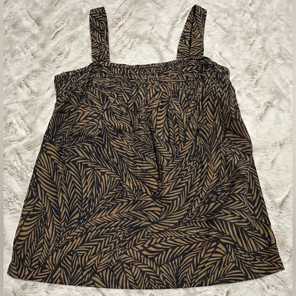Banana Republic Tropical Leaf Pleated Patterned Blouse - Picture 2 of 9